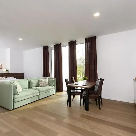 Arenaostrov בית הארחה