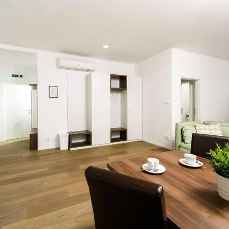 Arenaostrov Guest house Trencin